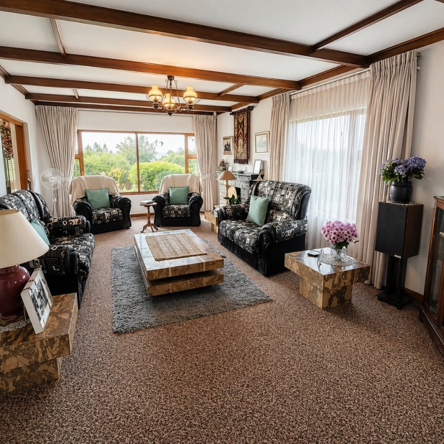 5 Bedroom Property for Sale in Vincent Heights Eastern Cape